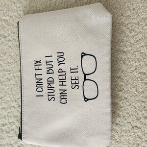 🎄5/$30 Cosmetic Bag